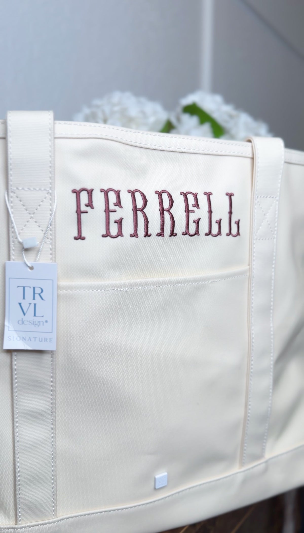 TRVL MAXI TOTE NATURAL COATED CANVAS