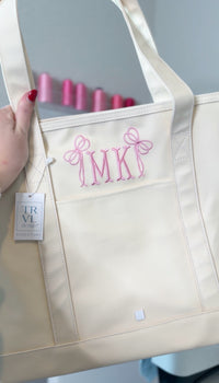 TRVL MAXI TOTE NATURAL COATED CANVAS