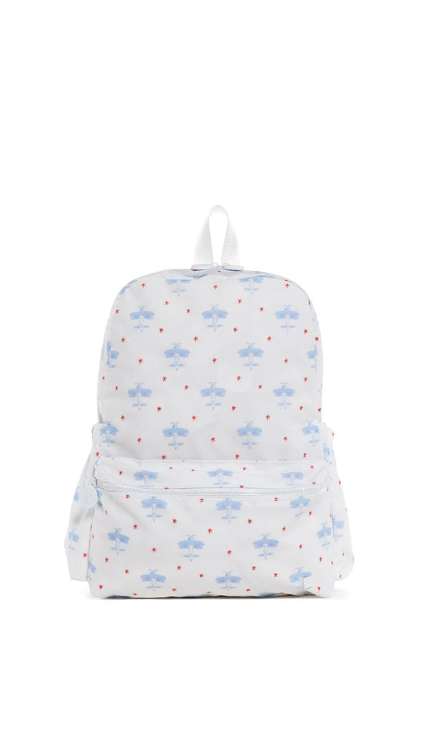 BACKPACK WITH BLUE AIRPLANE PATTERN ON A WHITE BACKGROUND