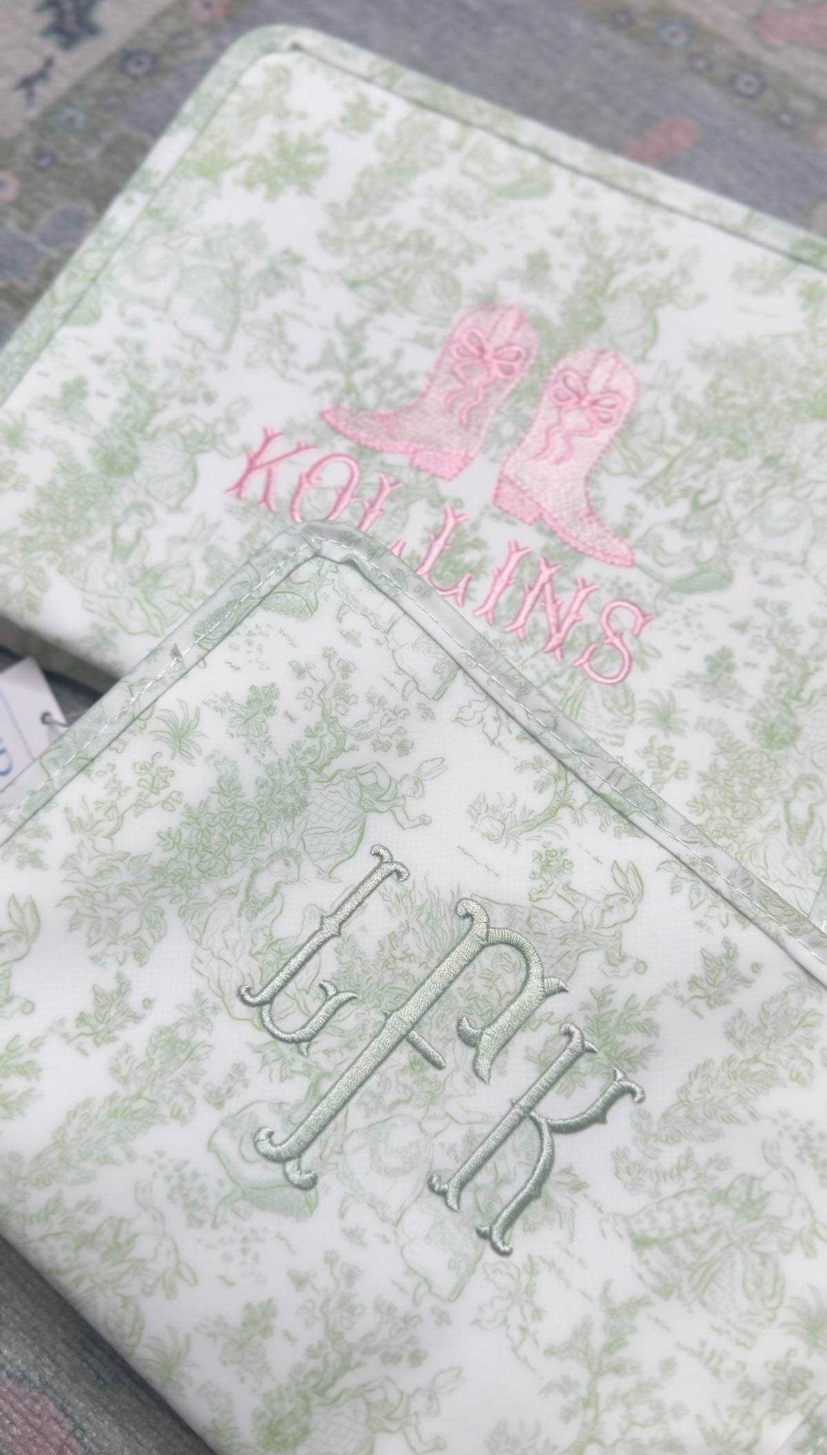 TRVLBUNNY TOILE GREEN ROADIE