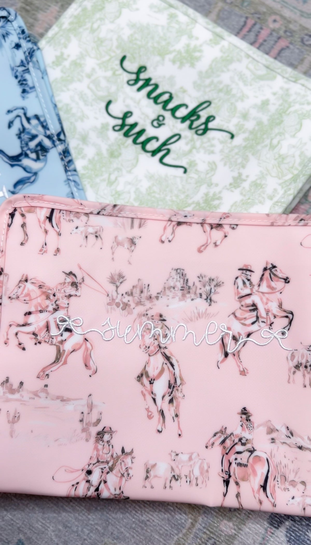 TRVL COWGIRL TOILE ROADIE