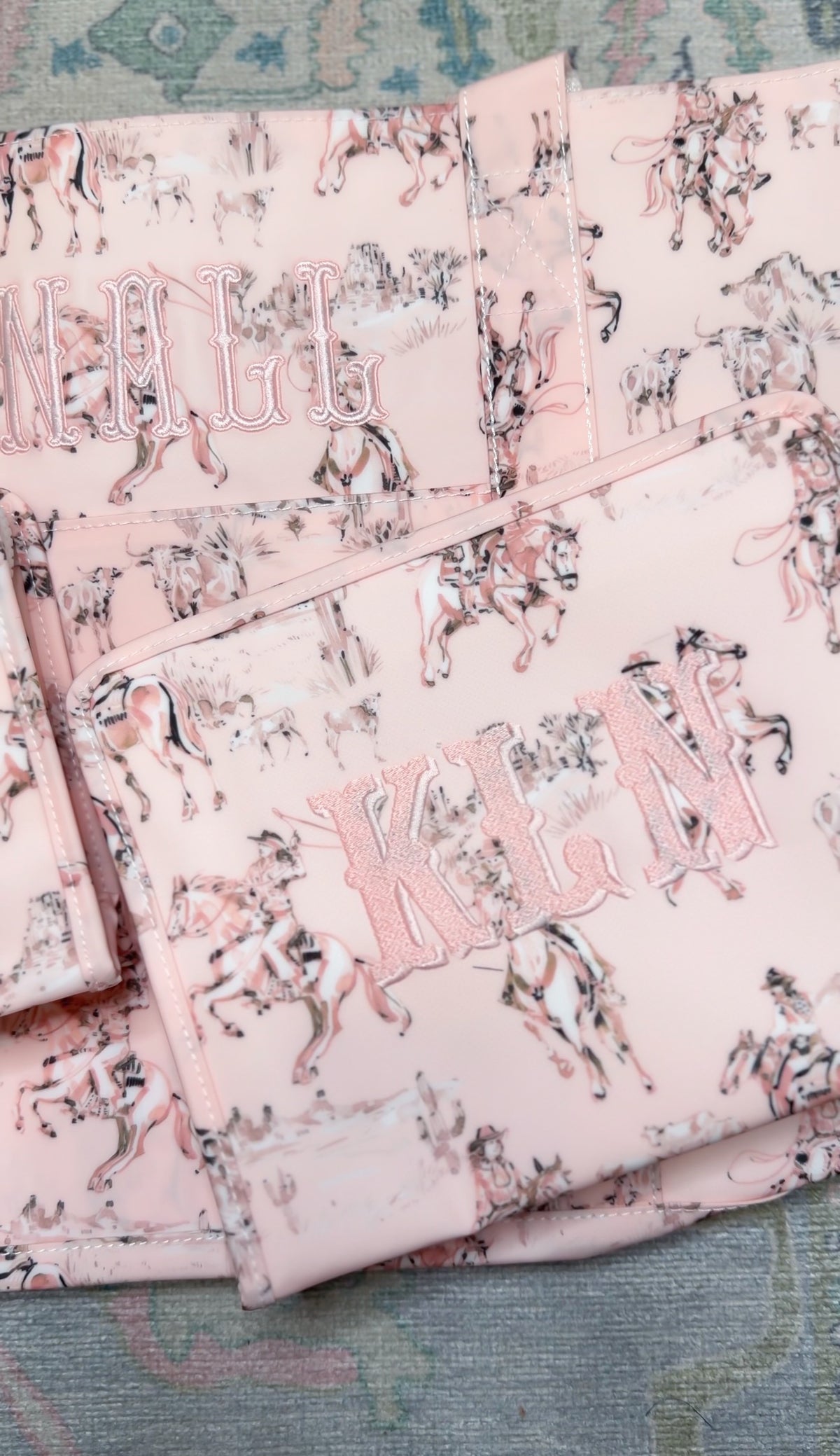 TRVL COWGIRL TOILE ROADIE