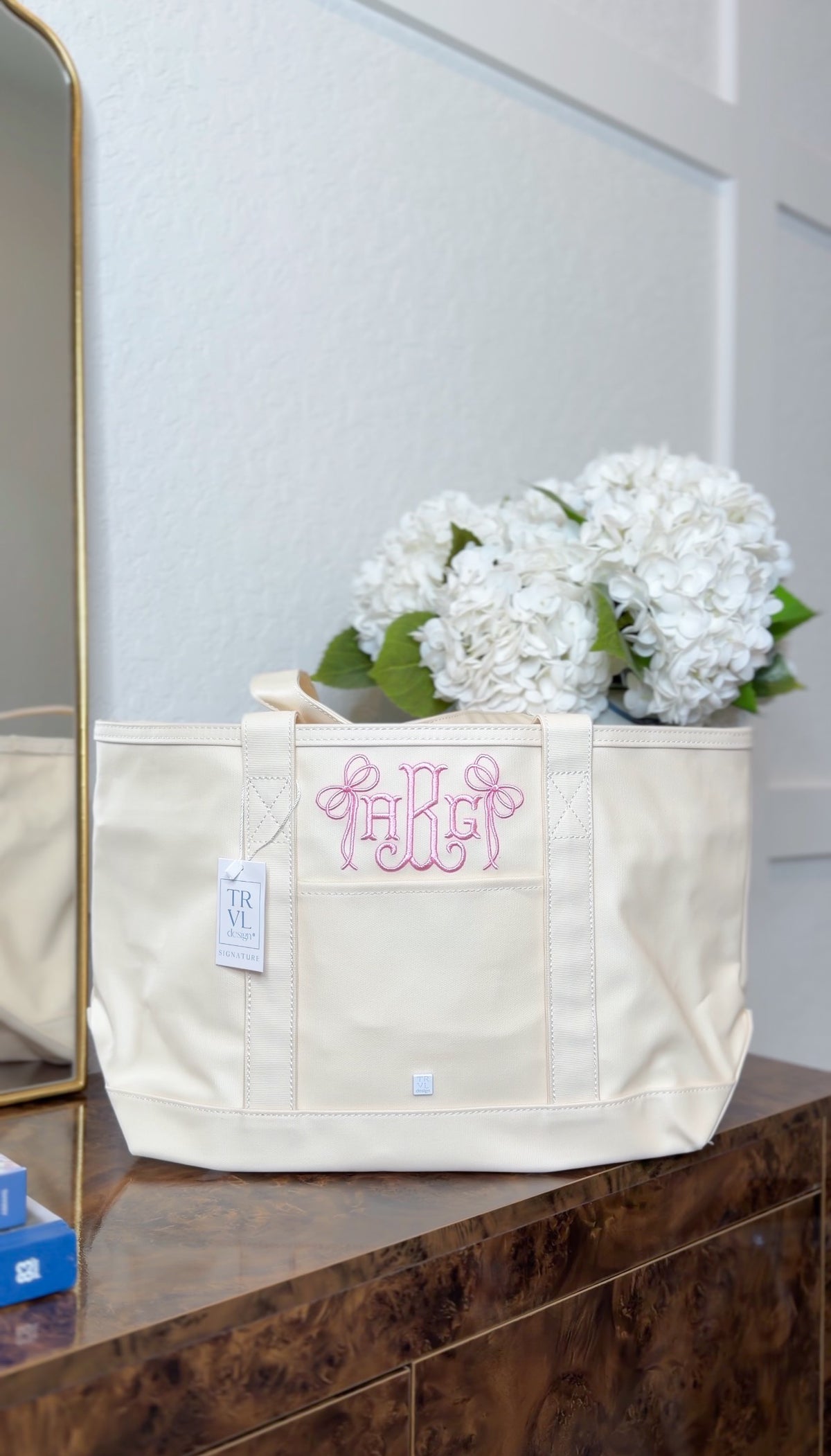 TRVL MAXI TOTE NATURAL COATED CANVAS