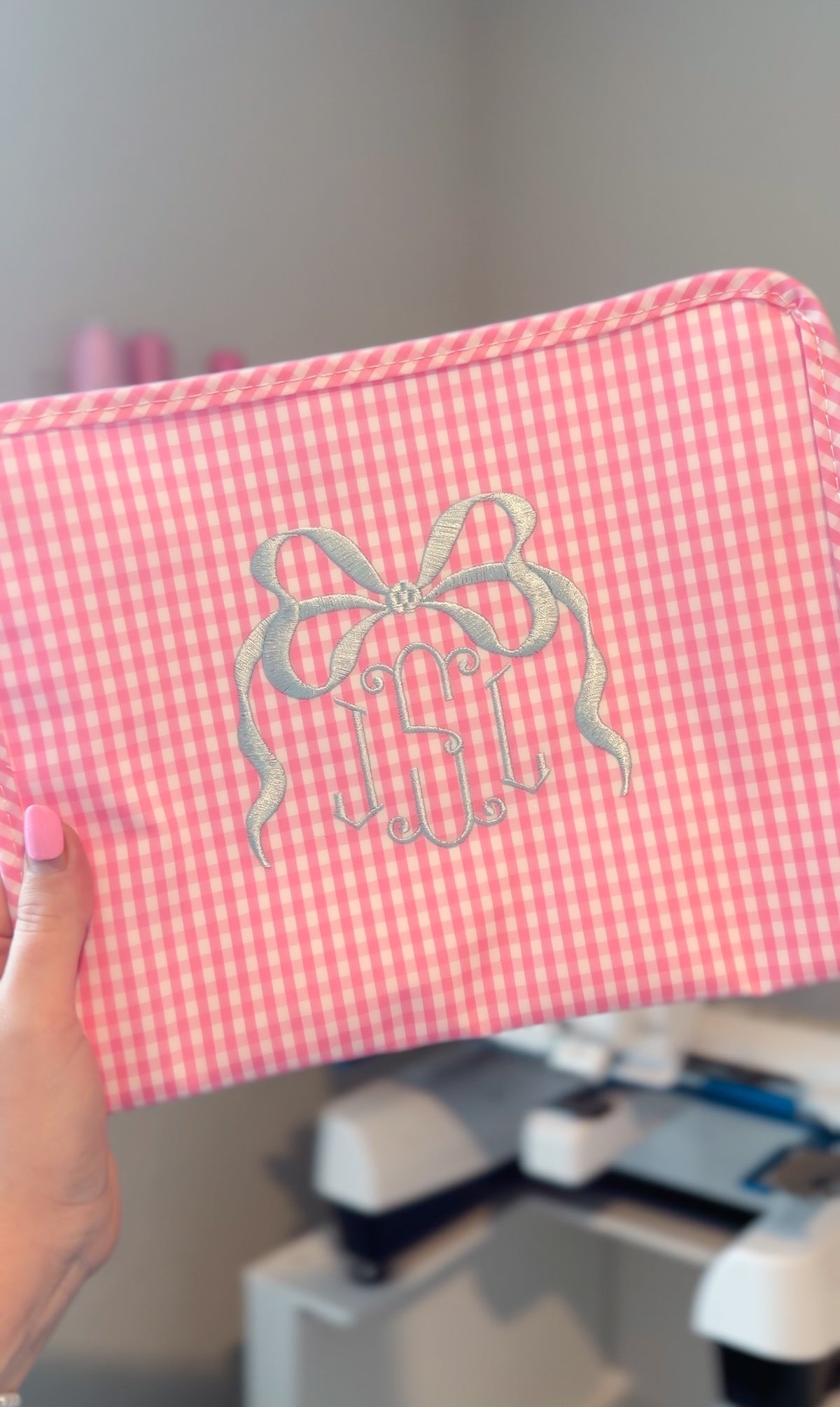 TRVL PINK GINGHAM ROADIE