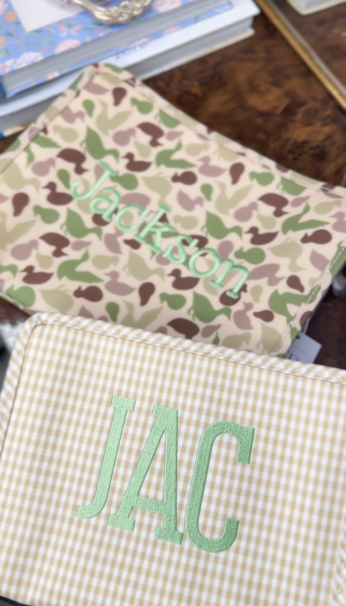 TRVL TAN GINGHAM ROADIE